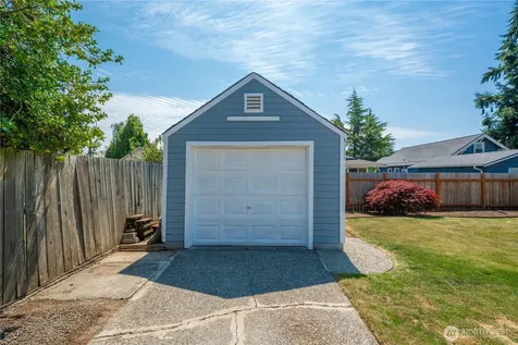 118 E 65th Street Tacoma WA 98404
