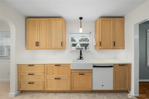 118 E 65th Street Tacoma WA 98404