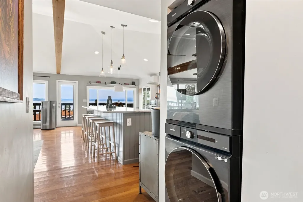612 Park Avenue Mukilteo WA 98275