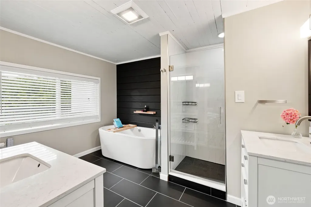 612 Park Avenue Mukilteo WA 98275