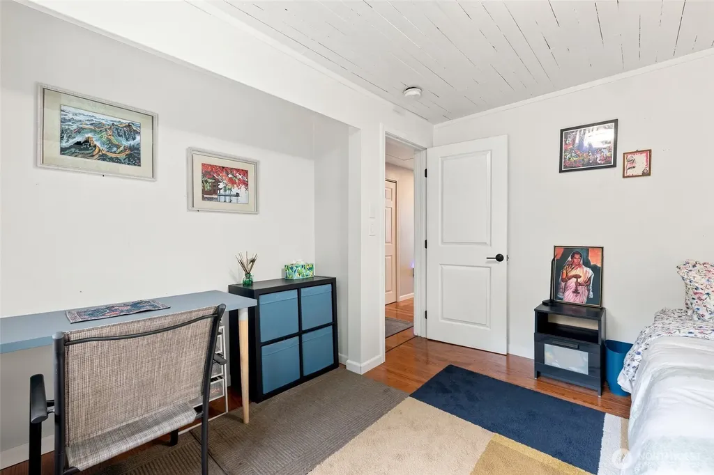 612 Park Avenue Mukilteo WA 98275