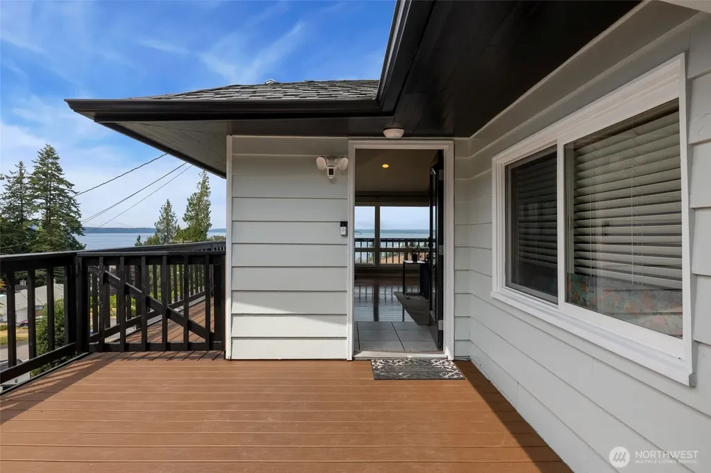 612 Park Avenue Mukilteo WA 98275