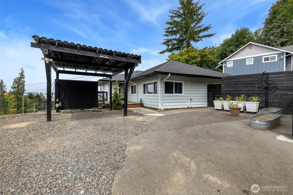 612 Park Avenue Mukilteo WA 98275
