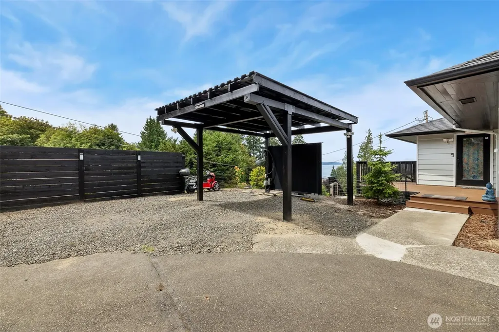 612 Park Avenue Mukilteo WA 98275