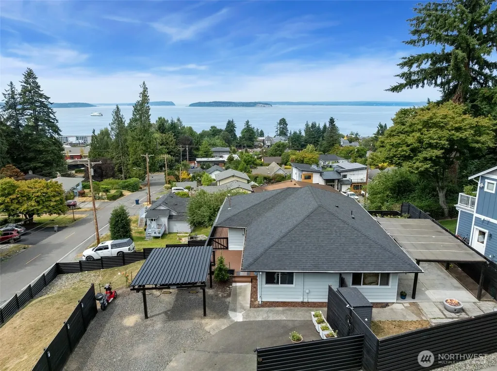 612 Park Avenue Mukilteo WA 98275
