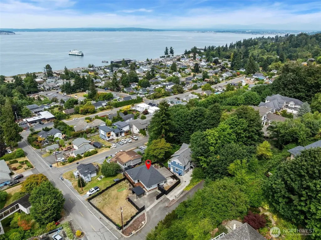 612 Park Avenue Mukilteo WA 98275