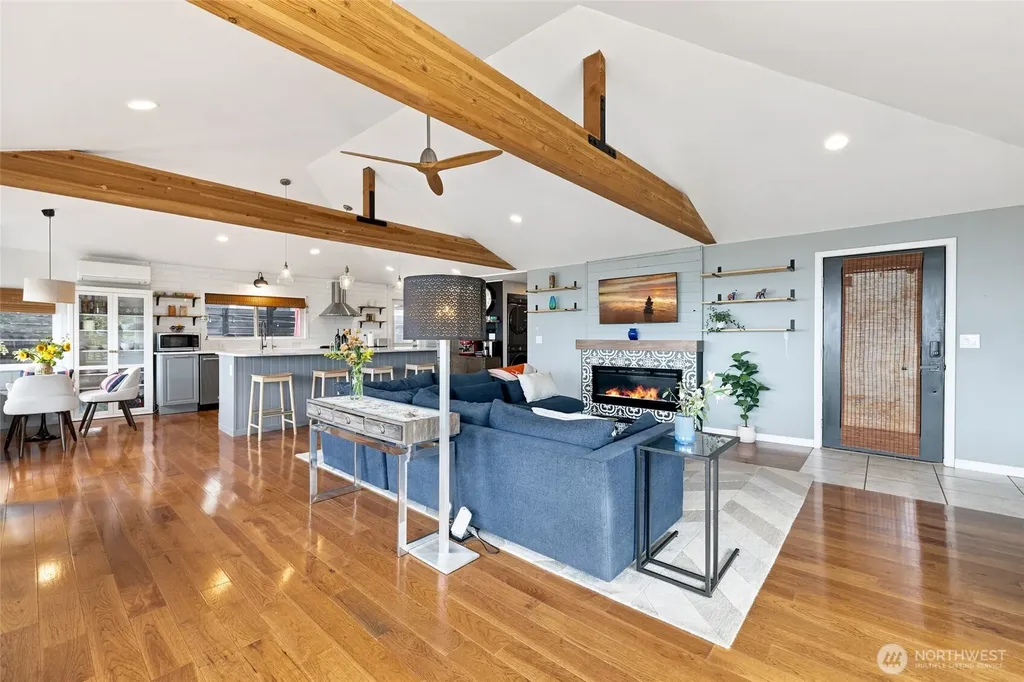 612 Park Avenue Mukilteo WA 98275