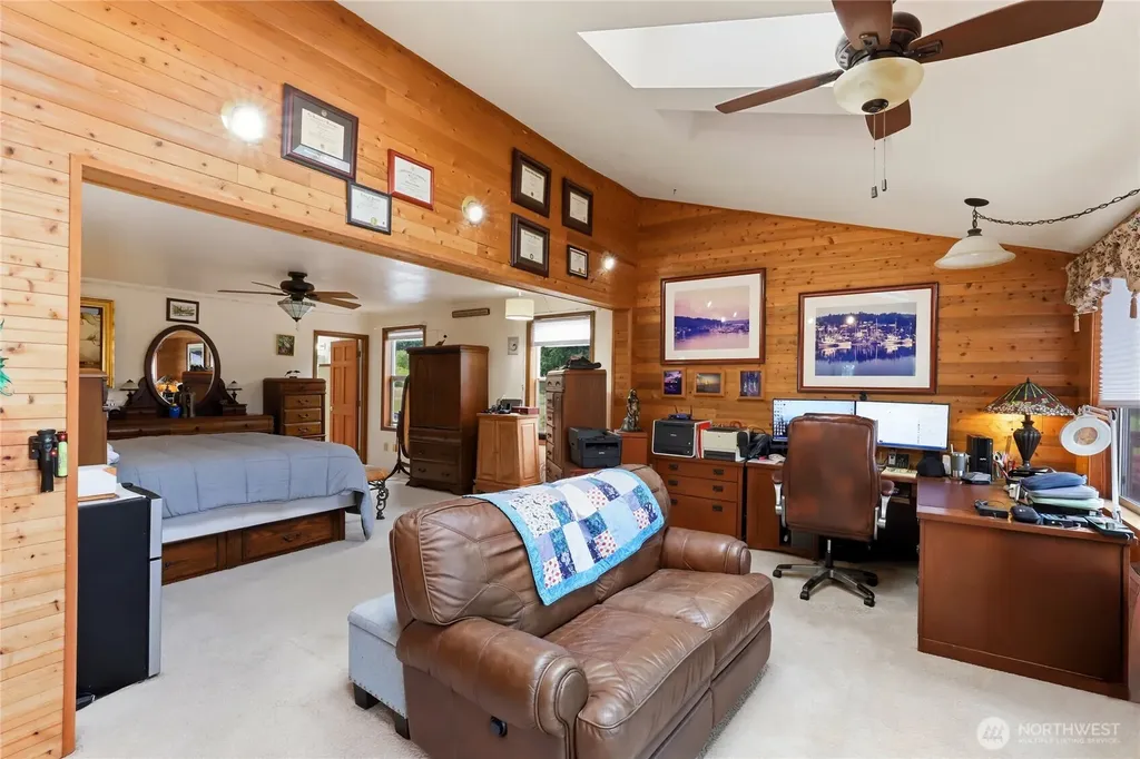 3188 Hinkley Road SE Port Orchard WA 98366