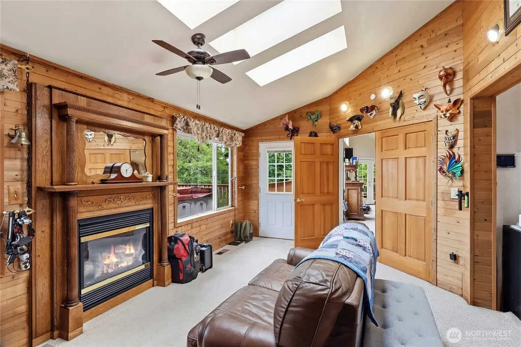 3188 Hinkley Road SE Port Orchard WA 98366