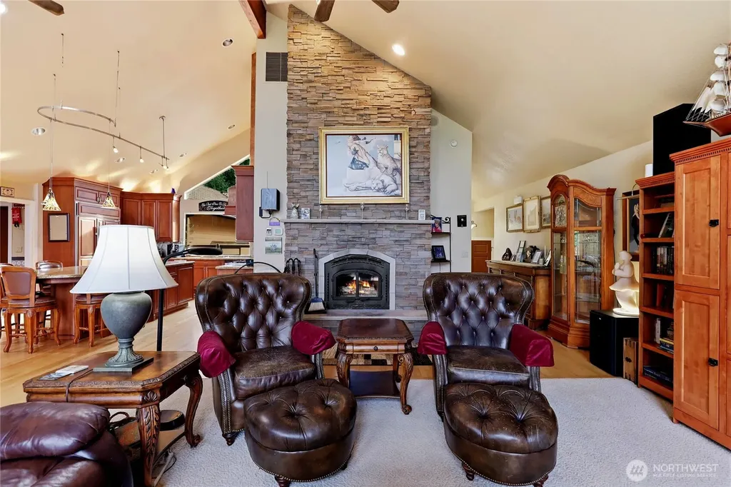 3188 Hinkley Road SE Port Orchard WA 98366