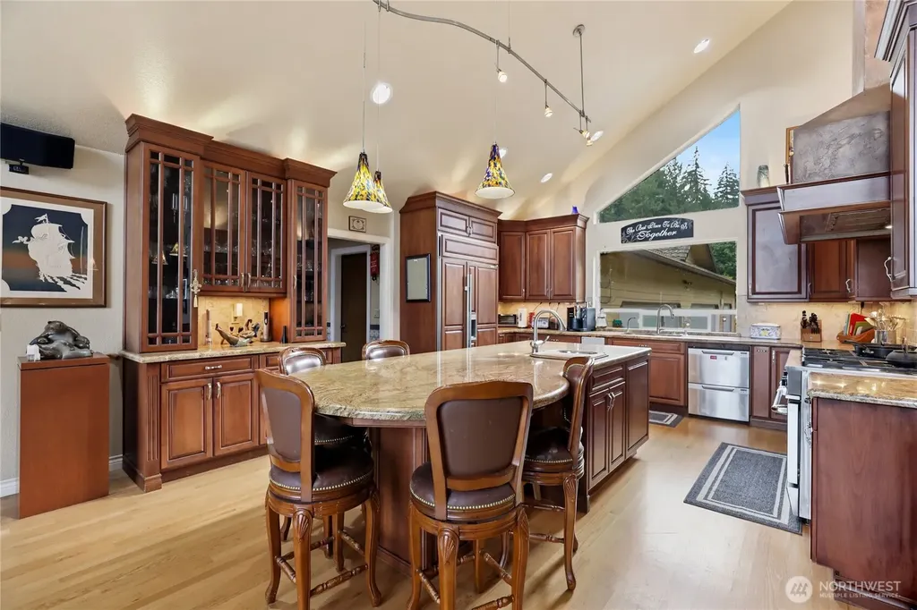 3188 Hinkley Road SE Port Orchard WA 98366