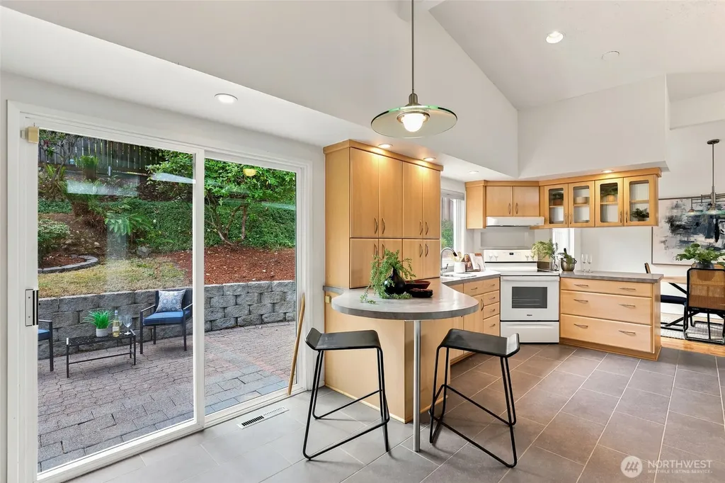 8502 41st Street W University Place WA 98466