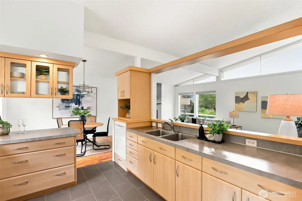 8502 41st Street W University Place WA 98466