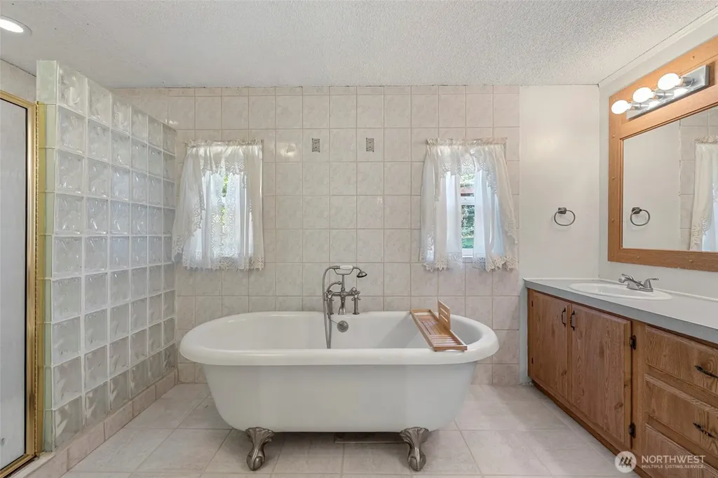 8014 181st Place NW Stanwood WA 98292