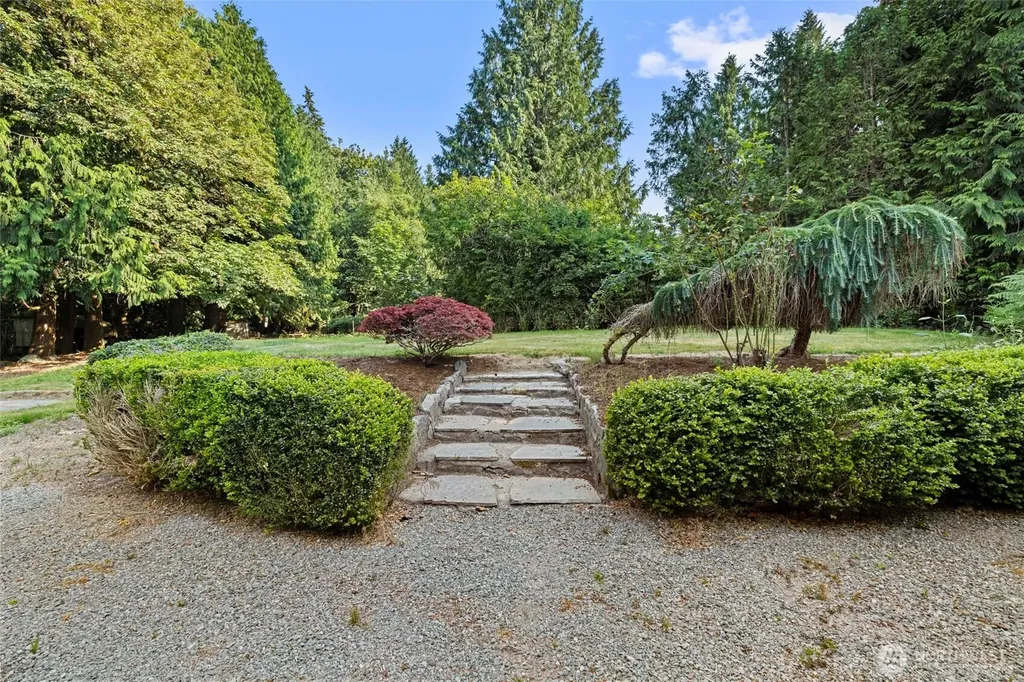 8014 181st Place NW Stanwood WA 98292