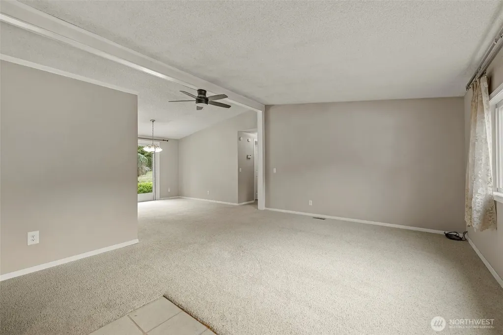 8014 181st Place NW Stanwood WA 98292