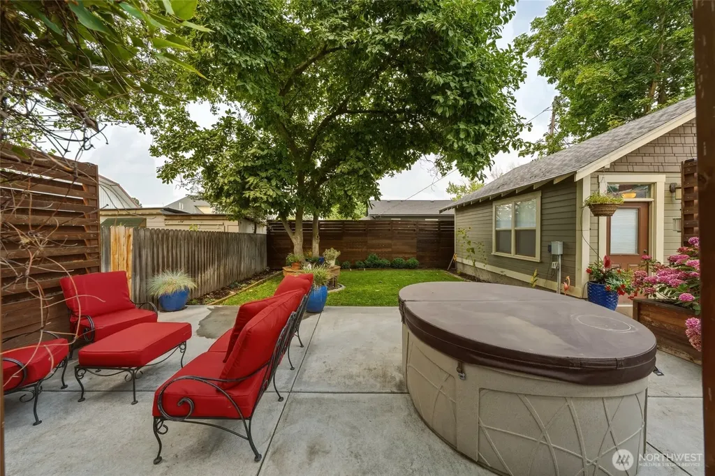 616 S 2nd Avenue Walla Walla WA 99362