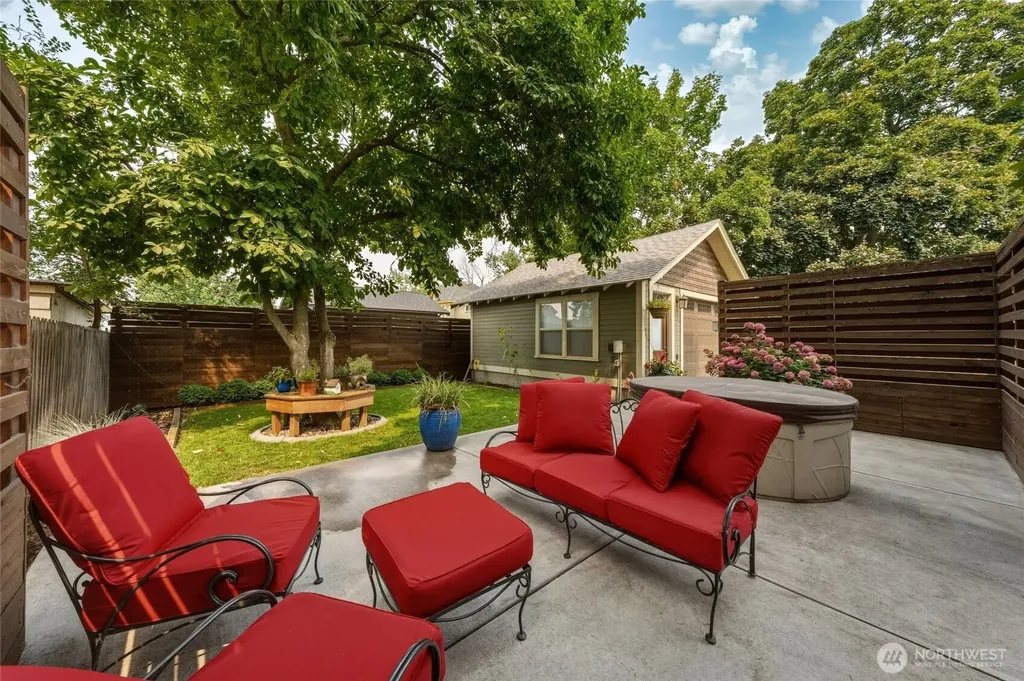 616 S 2nd Avenue Walla Walla WA 99362