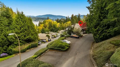 216 167th Place NE Bellevue WA 98008