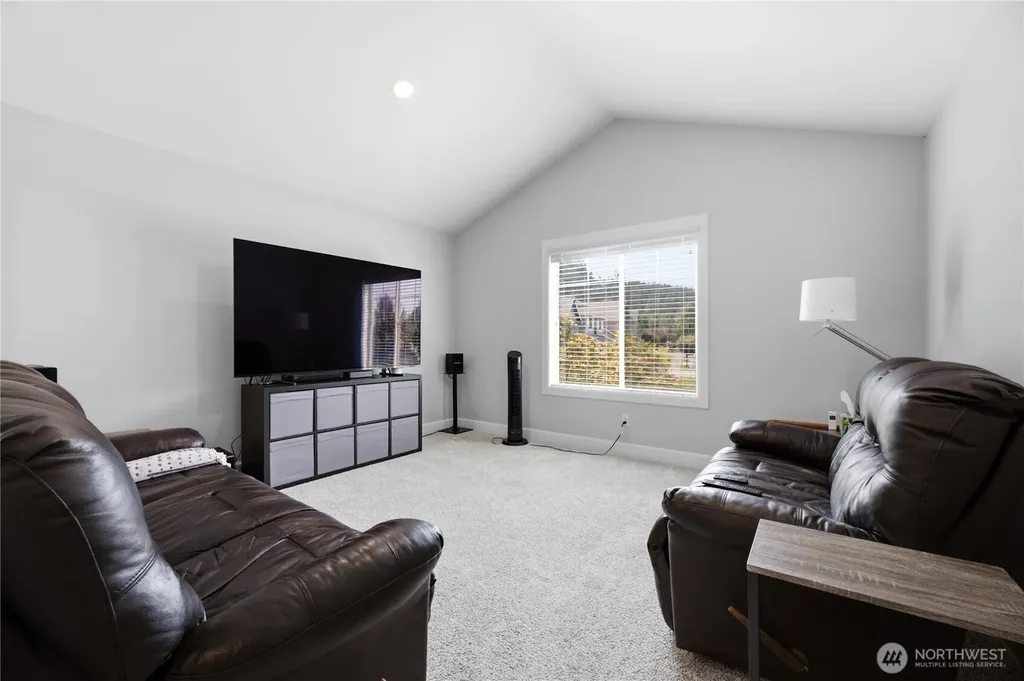 19221 134th Street E Bonney Lake WA 98391