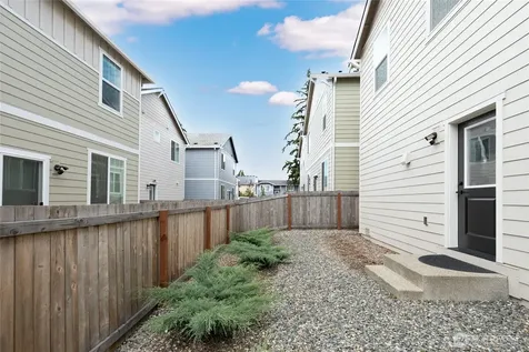 5212 E M Street Tacoma WA 98404