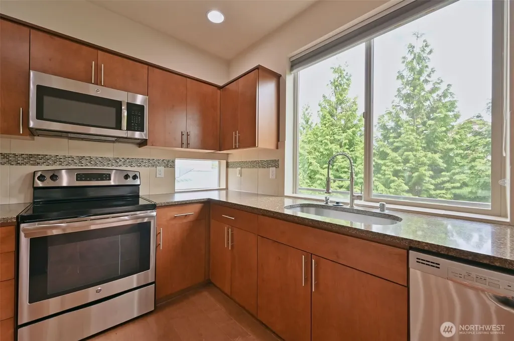 348 Chelan Avenue NE Renton WA 98059