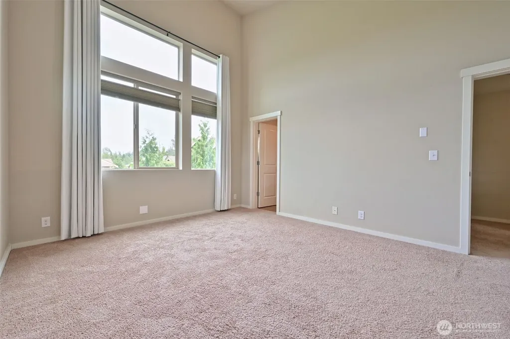 348 Chelan Avenue NE Renton WA 98059