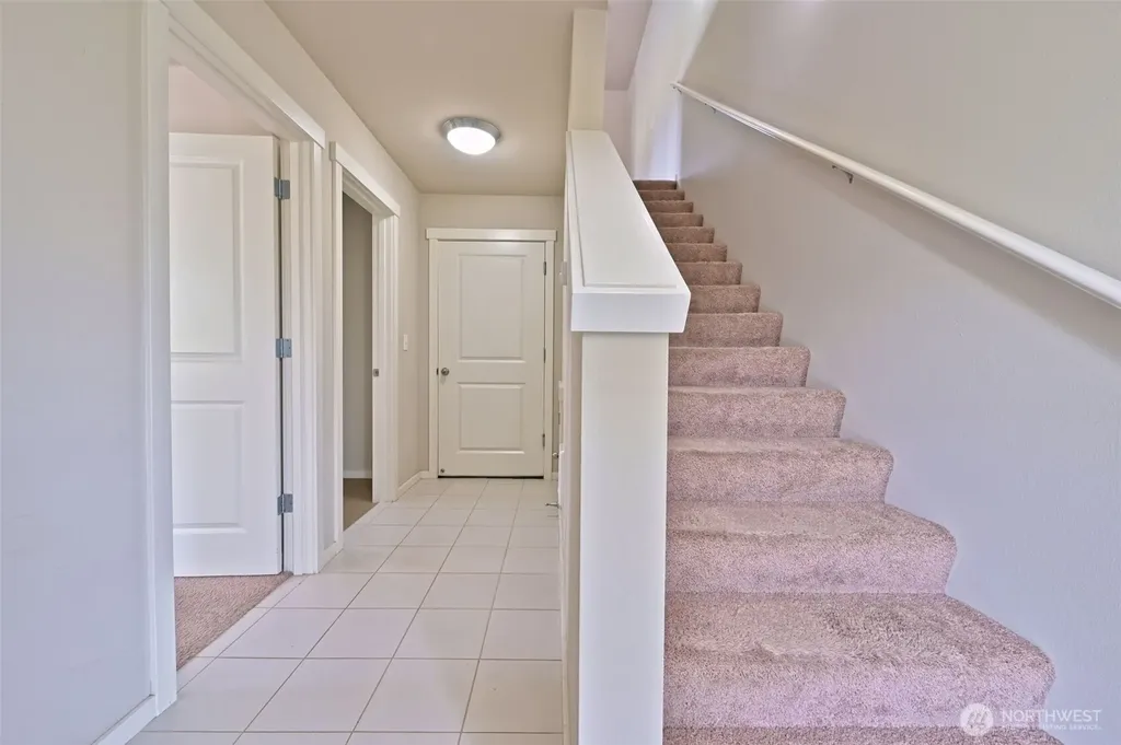 348 Chelan Avenue NE Renton WA 98059