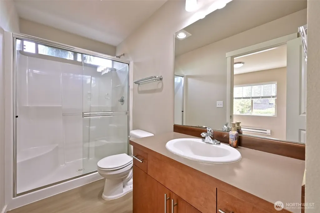 348 Chelan Avenue NE Renton WA 98059