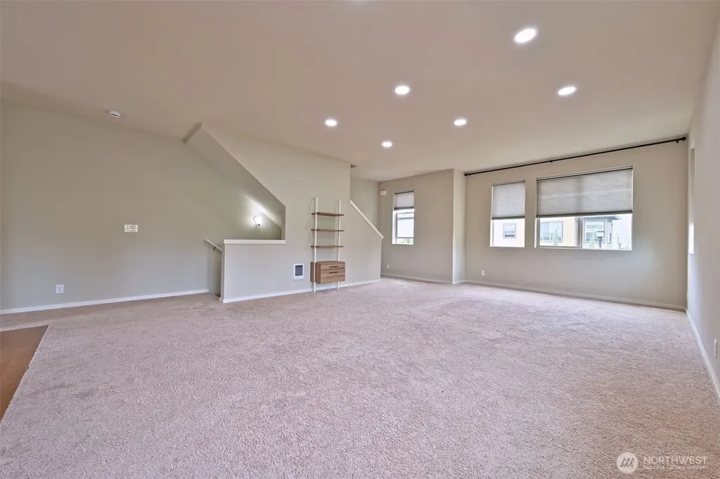 348 Chelan Avenue NE Renton WA 98059