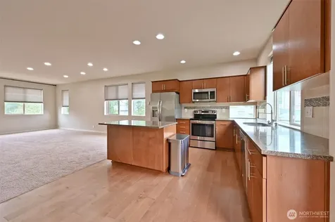 348 Chelan Avenue NE Renton WA 98059