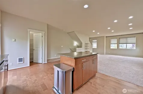 348 Chelan Avenue NE Renton WA 98059