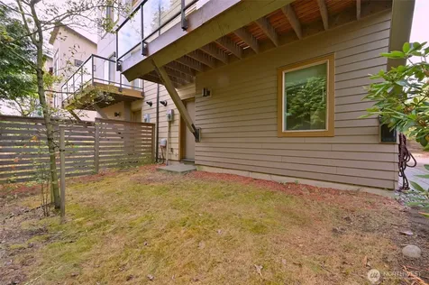 348 Chelan Avenue NE Renton WA 98059