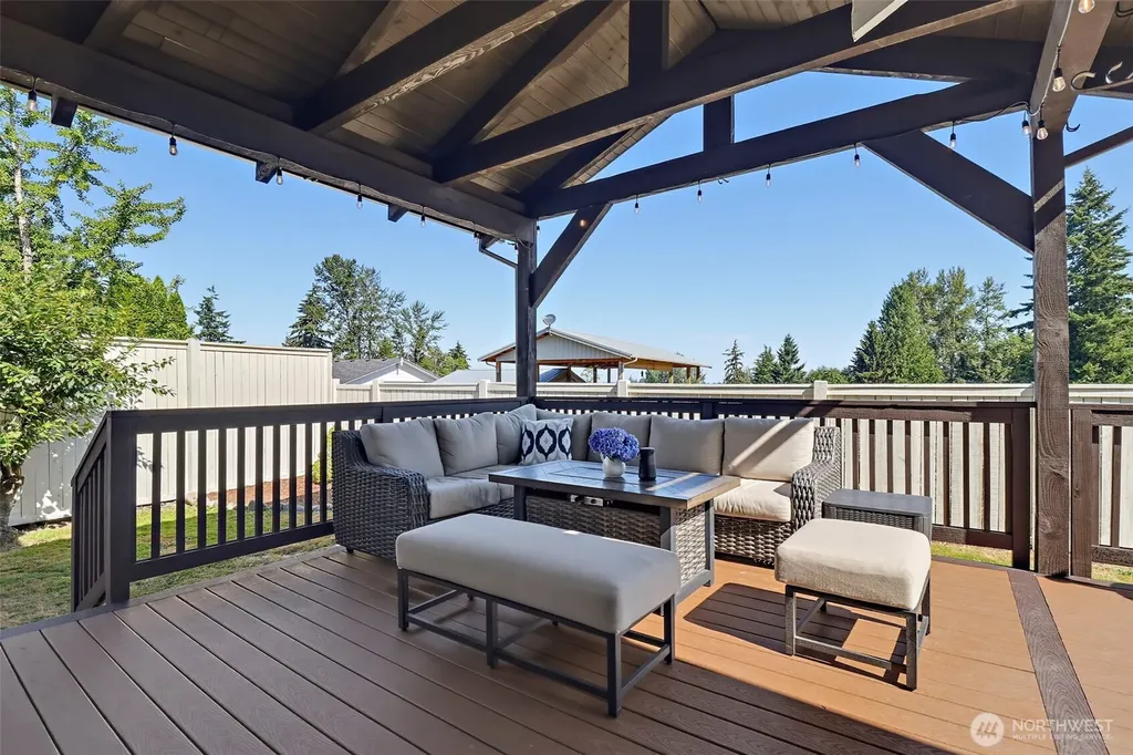 3045 Carbon Ridge Street Enumclaw WA 98022