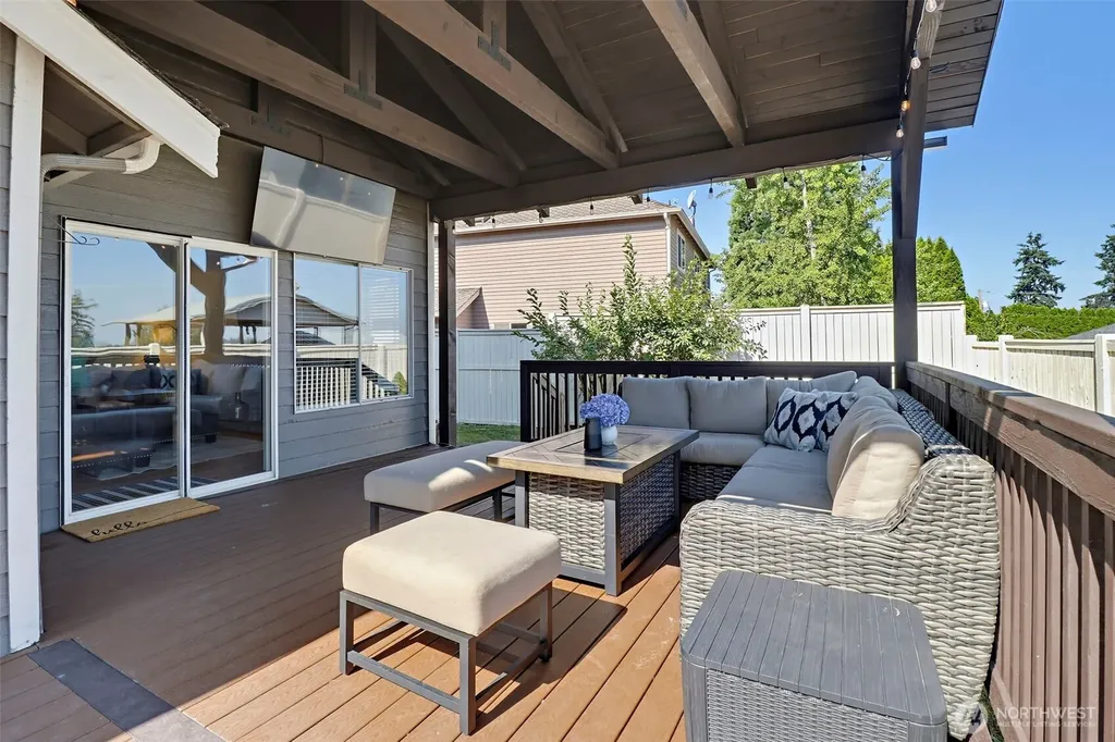3045 Carbon Ridge Street Enumclaw WA 98022