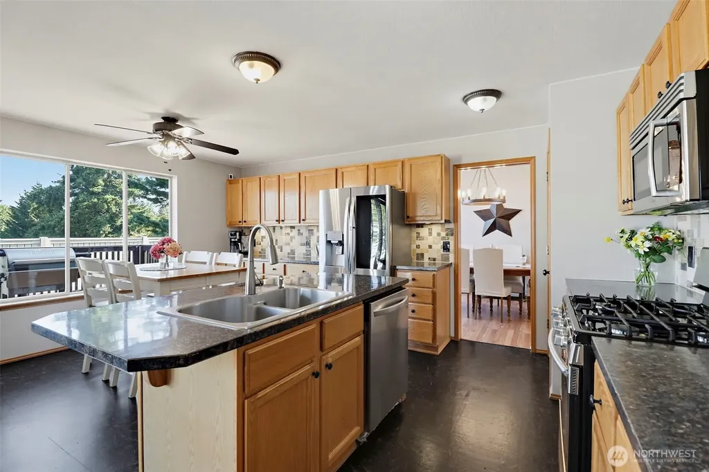 3045 Carbon Ridge Street Enumclaw WA 98022