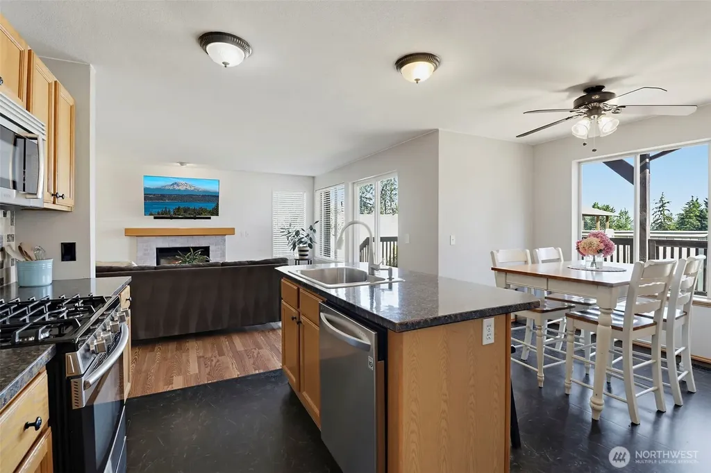 3045 Carbon Ridge Street Enumclaw WA 98022