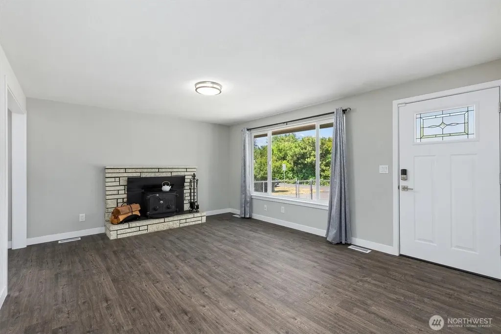 422 167th Street S Spanaway WA 98387