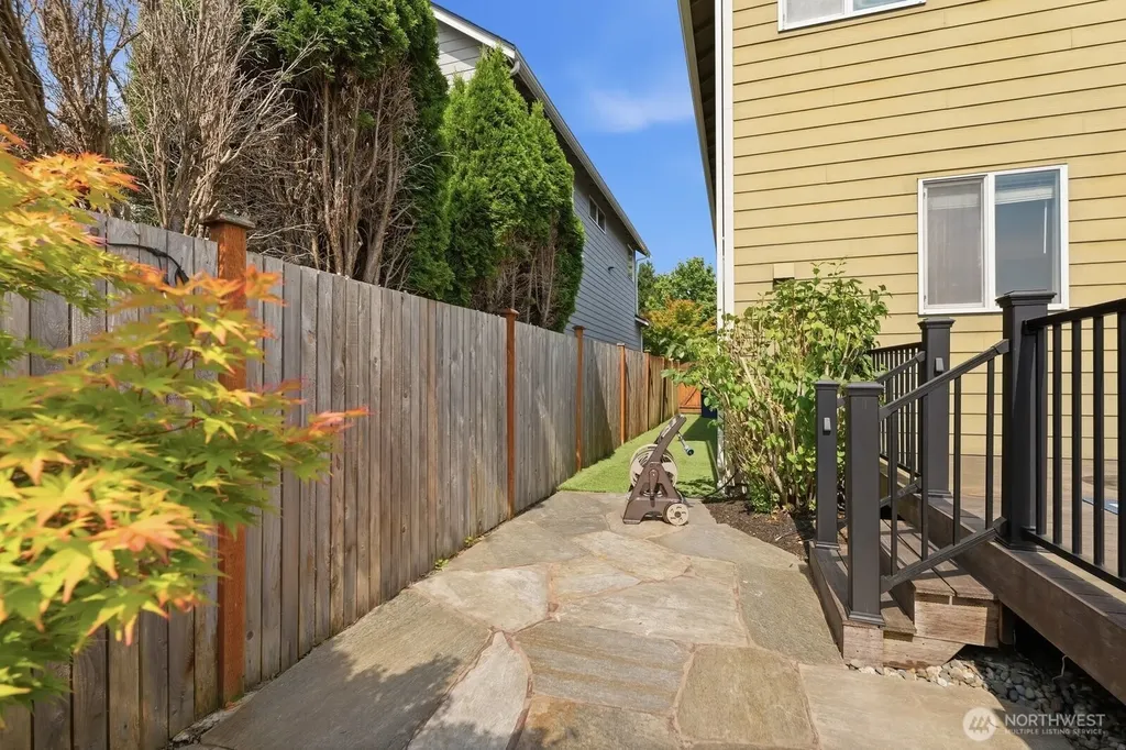 23929 22nd Avenue W Bothell WA 98021