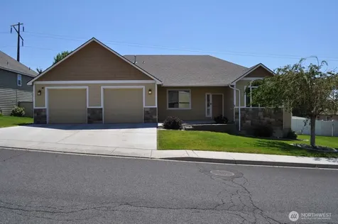 5004 Boulder Way Yakima WA 98901