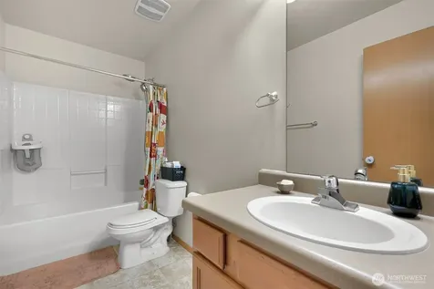 4663 Glacier Street Mount Vernon WA 98273