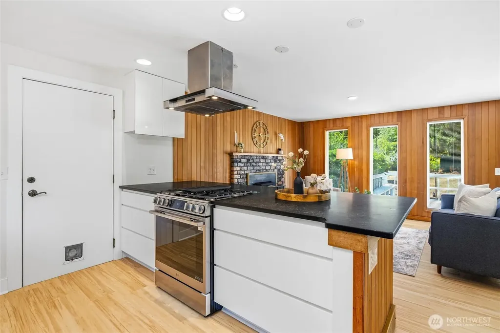 1101 Raymond Street Bellingham WA 98229