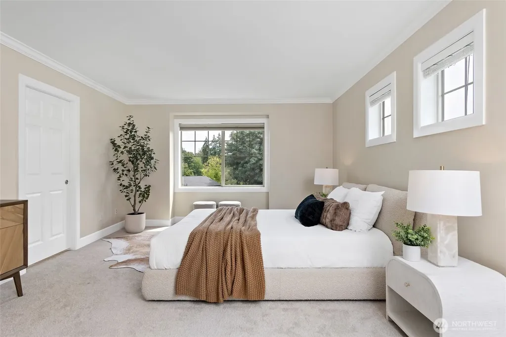 9541 Slater Avenue NE Kirkland WA 98033