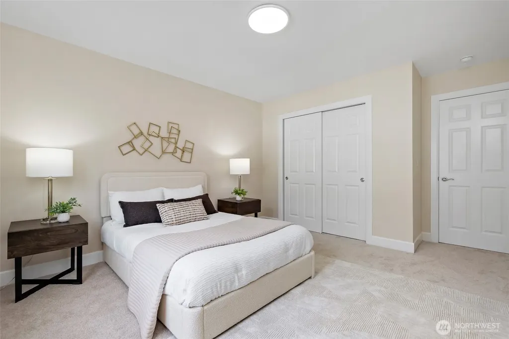 9541 Slater Avenue NE Kirkland WA 98033