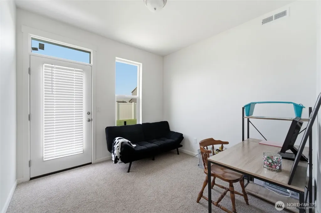 403 Emerald Avenue Grandview WA 98930