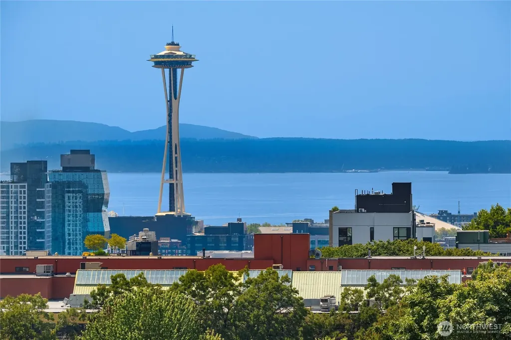 429 13th Avenue E Seattle WA 98102