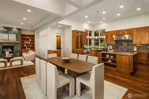 3052 NE Harrison Street Issaquah WA 98029