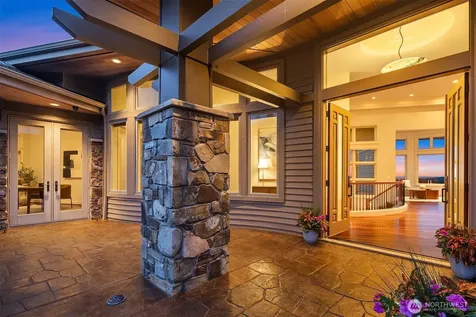 3052 NE Harrison Street Issaquah WA 98029