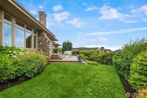 3052 NE Harrison Street Issaquah WA 98029