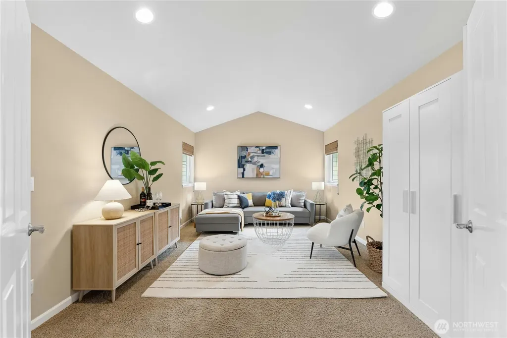 3127 NE Magnolia Street Issaquah WA 98029